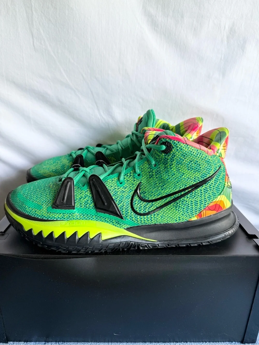 Nike authentic kyrie